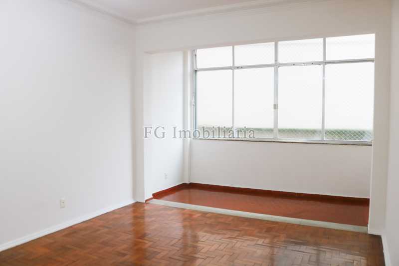 Apartamento à venda com 3 quartos, 110m² - Foto 3