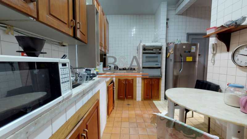 Apartamento à venda com 3 quartos, 160m² - Foto 19