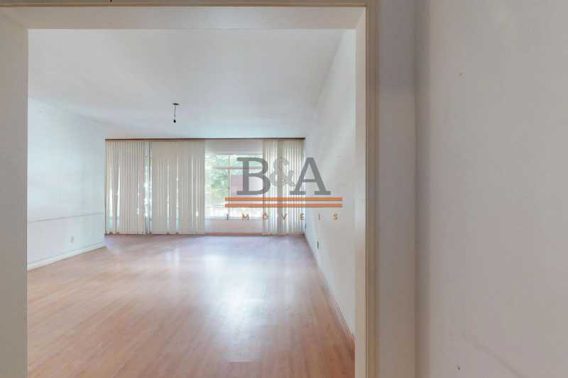 Apartamento à venda com 4 quartos, 268m² - Foto 2