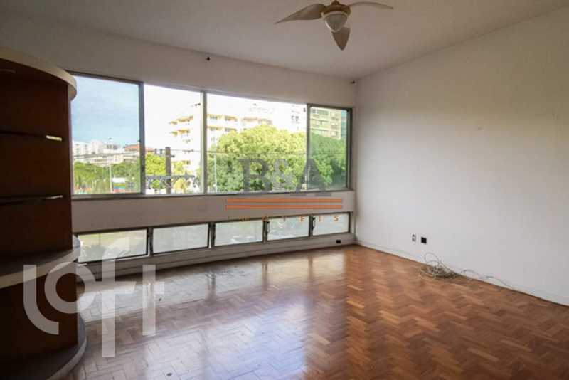 Apartamento à venda com 3 quartos, 146m² - Foto 2