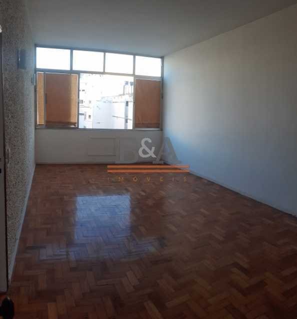 Apartamento à venda com 2 quartos, 75m² - Foto 2