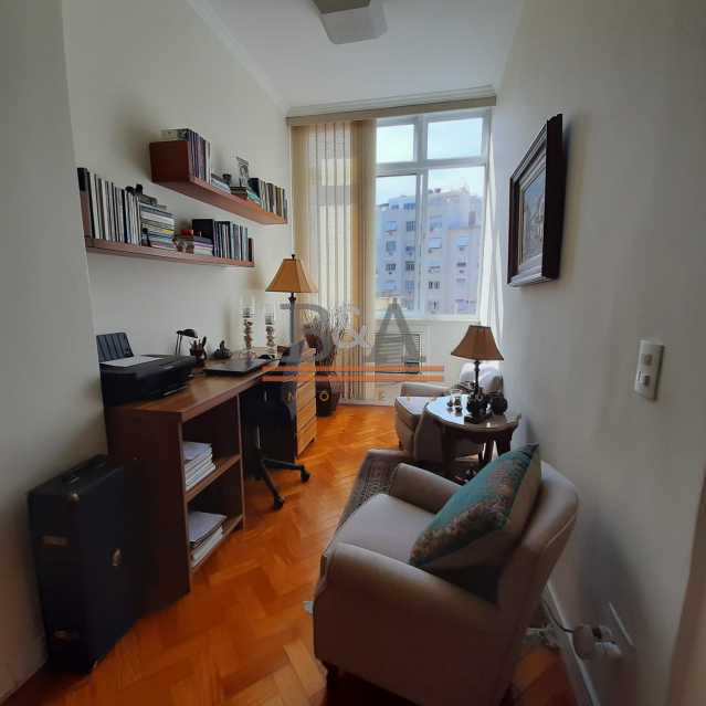 Apartamento à venda com 3 quartos, 100m² - Foto 2