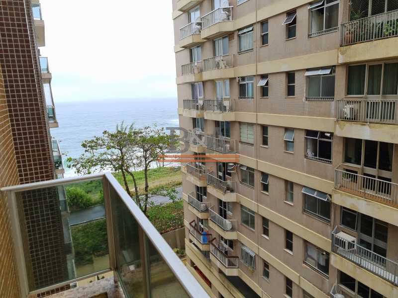 Apartamento à venda com 4 quartos, 185m² - Foto 12