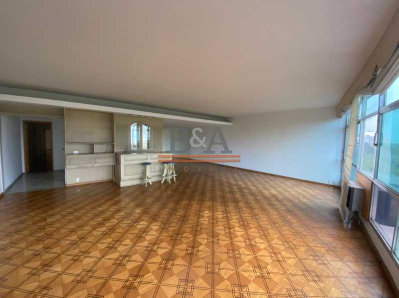 Apartamento à venda com 4 quartos, 270m² - Foto 1