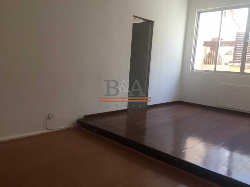 Apartamento à venda com 2 quartos, 75m² - Foto 2