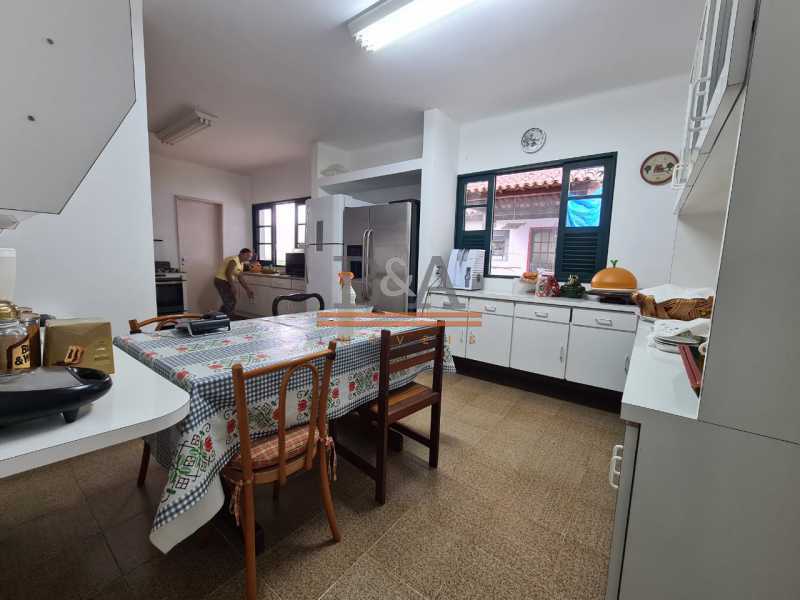 Casa à venda com 6 quartos, 600m² - Foto 12