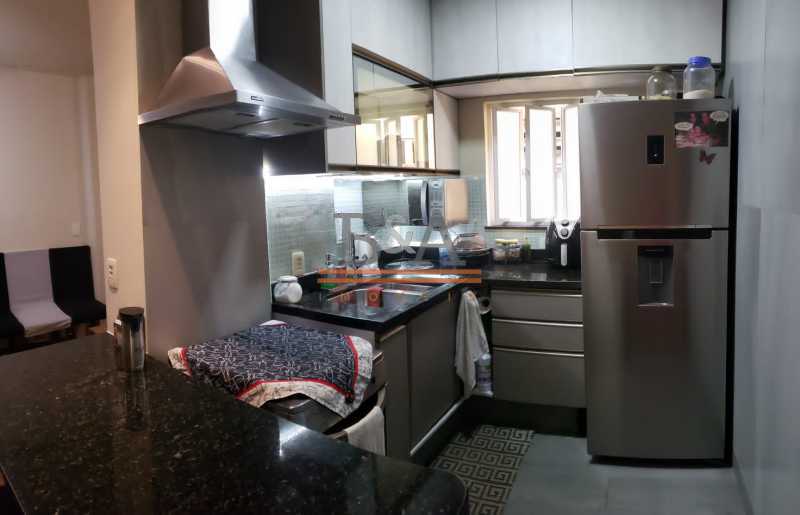 Apartamento à venda com 3 quartos, 180m² - Foto 18