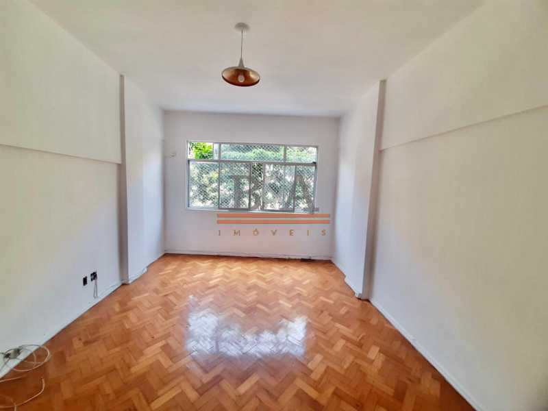 Apartamento à venda com 2 quartos, 65m² - Foto 2