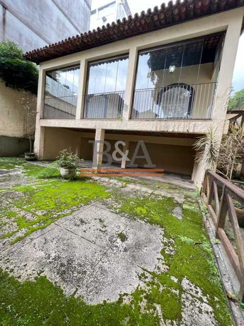 Casa à venda com 3 quartos, 360m² - Foto 2