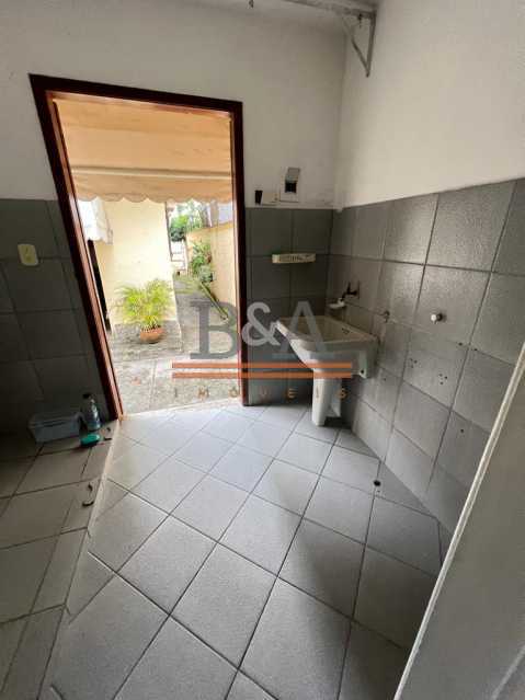 Casa à venda com 3 quartos, 360m² - Foto 28