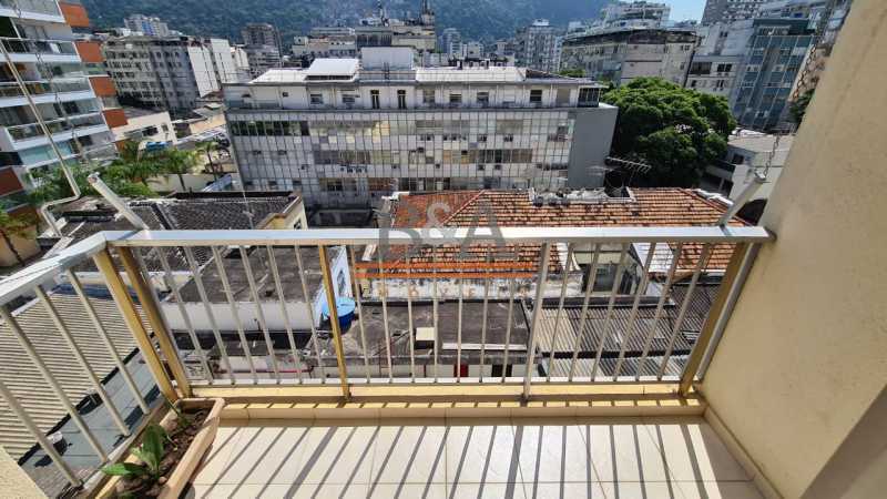 Apartamento à venda com 1 quarto, 65m² - Foto 4