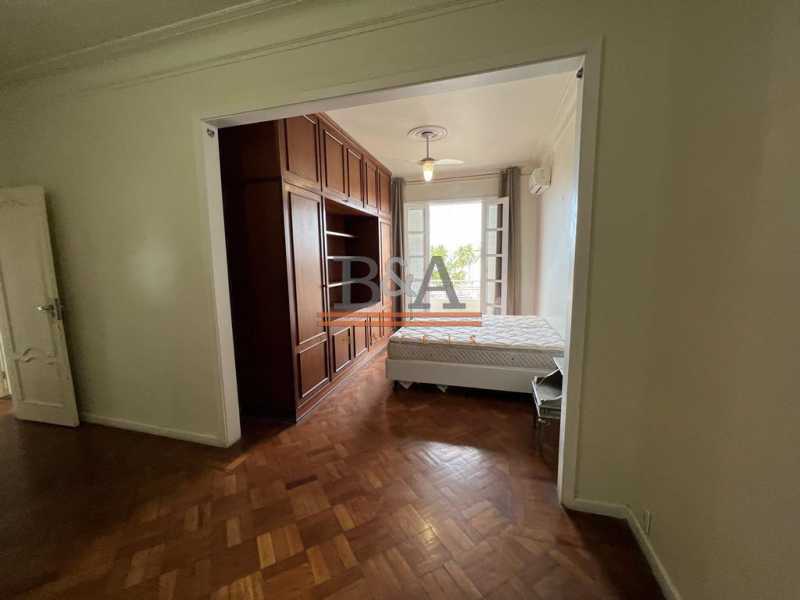 Apartamento à venda com 3 quartos, 180m² - Foto 12