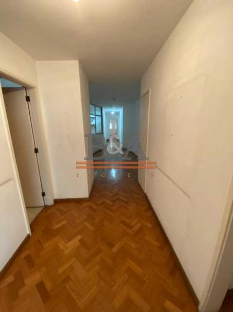 Apartamento à venda com 3 quartos, 270m² - Foto 7