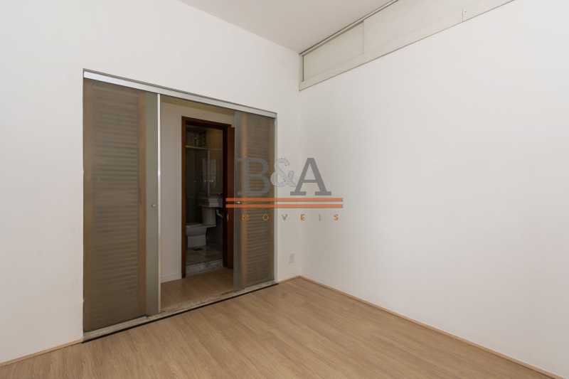 Apartamento à venda com 2 quartos, 75m² - Foto 24