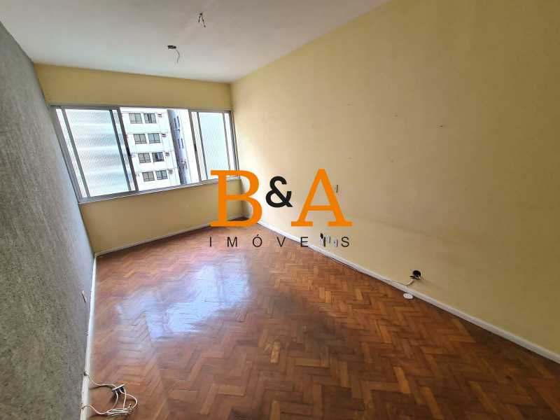 Apartamento à venda com 2 quartos, 70m² - Foto 2