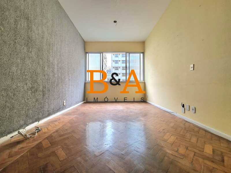 Apartamento à venda com 2 quartos, 70m² - Foto 1