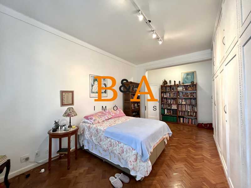 Apartamento à venda com 4 quartos, 206m² - Foto 18