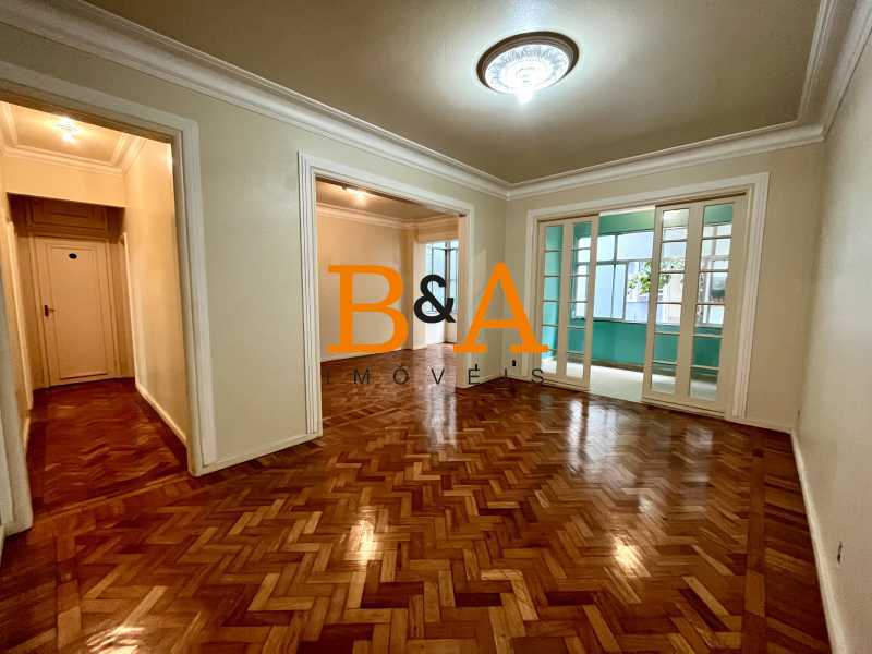 Apartamento à venda com 3 quartos, 121m² - Foto 4