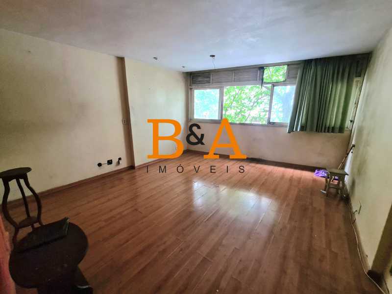 Apartamento à venda com 2 quartos, 70m² - Foto 2