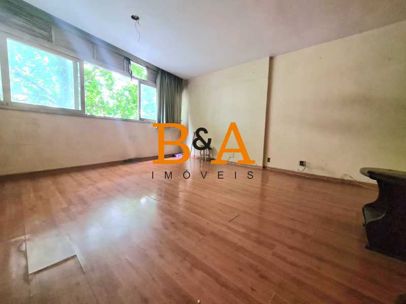 Apartamento à venda com 2 quartos, 70m² - Foto 1