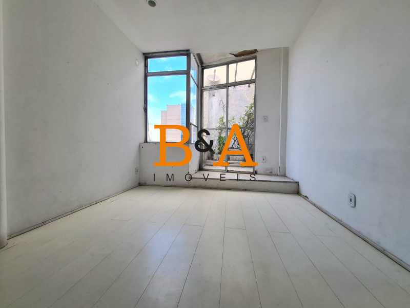 Apartamento à venda com 1 quarto, 50m² - Foto 2