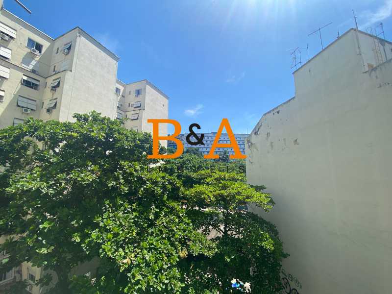 Apartamento à venda com 2 quartos, 77m² - Foto 3