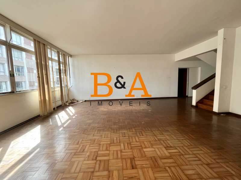 Cobertura à venda com 4 quartos, 300m² - Foto 2