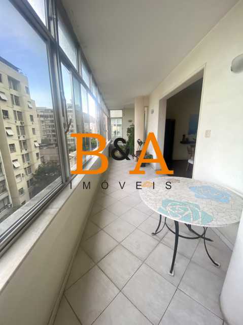 Apartamento à venda com 3 quartos, 290m² - Foto 9