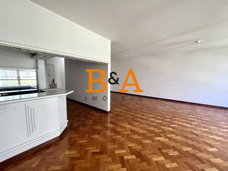 Apartamento à venda com 4 quartos, 253m² - Foto 2