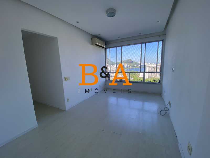 Apartamento à venda com 2 quartos, 60m² - Foto 5