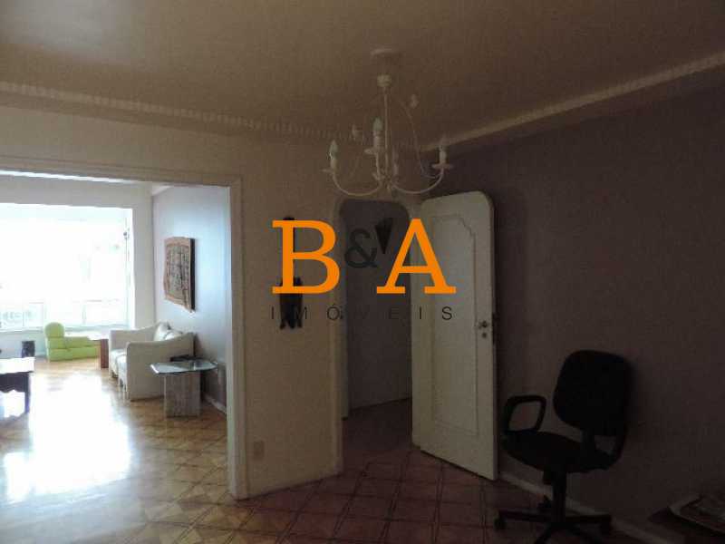 Apartamento à venda com 3 quartos, 220m² - Foto 2