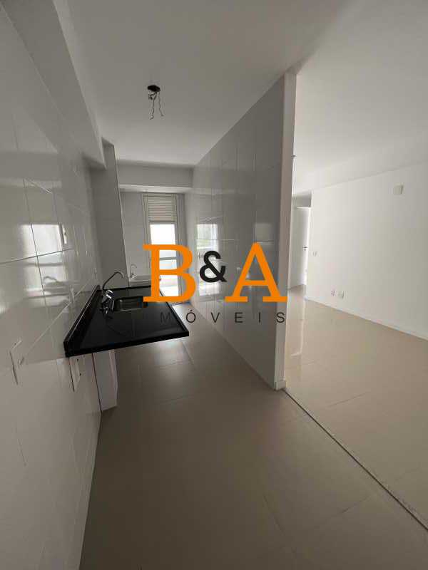 Apartamento à venda com 2 quartos, 72m² - Foto 2