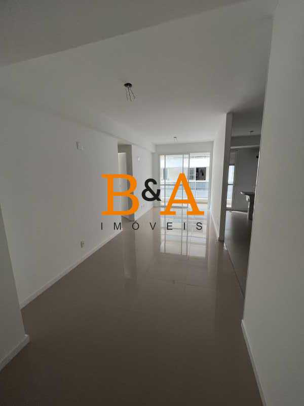 Apartamento à venda com 2 quartos, 70m² - Foto 1