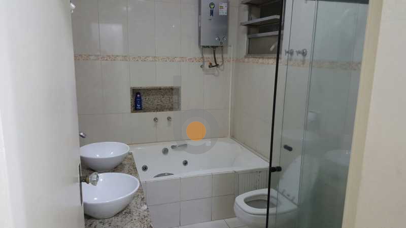 Apartamento à venda com 4 quartos, 210m² - Foto 18