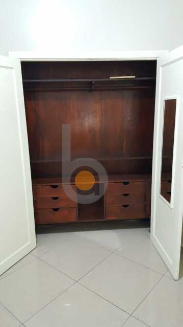 Apartamento à venda com 4 quartos, 210m² - Foto 16