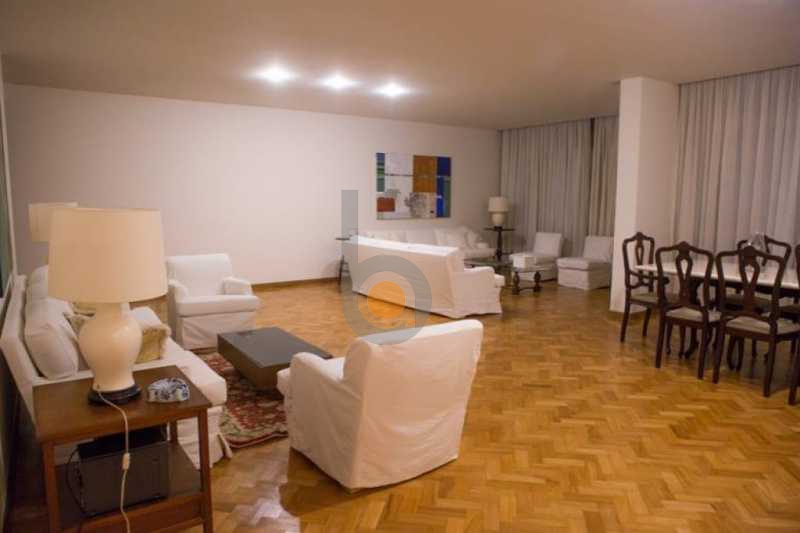 Apartamento à venda com 4 quartos, 280m² - Foto 1