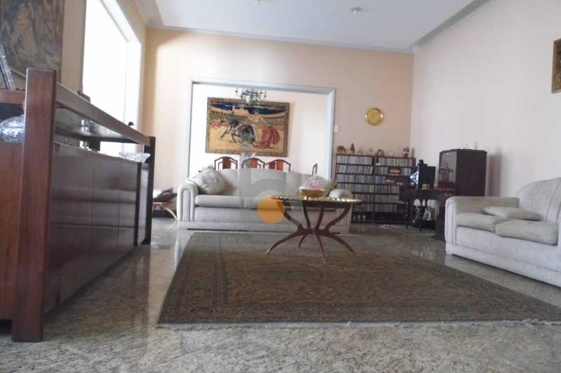 Apartamento à venda com 4 quartos, 280m² - Foto 2