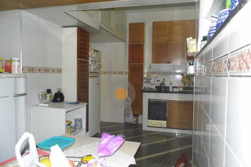 Apartamento à venda com 4 quartos, 280m² - Foto 7