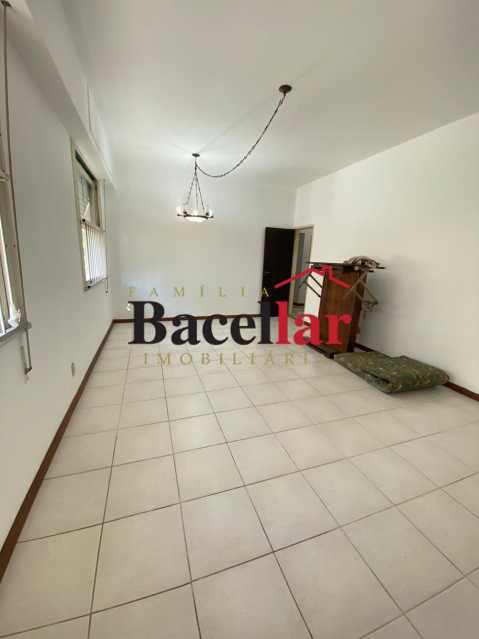 Apartamento, 3 quartos, 140 m² - Foto 1