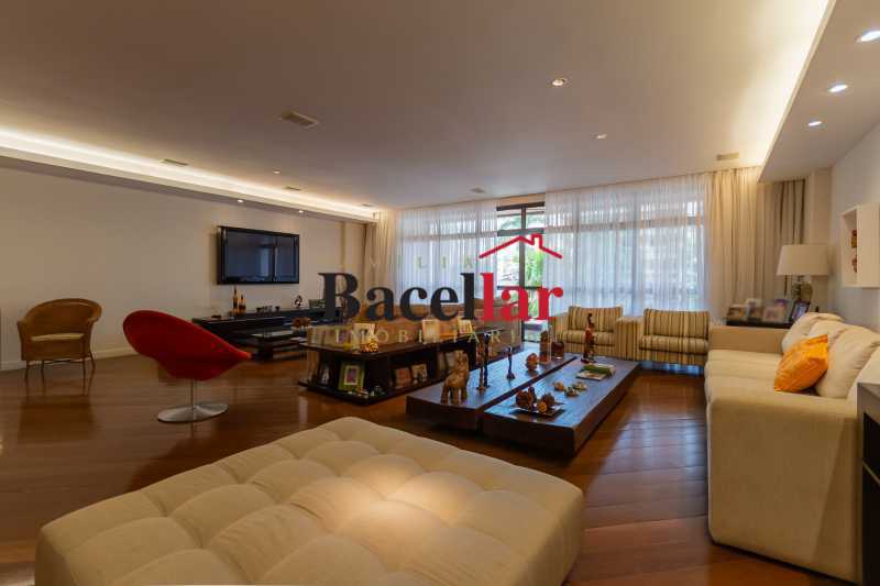 Apartamento, 4 quartos, 340 m² - Foto 1