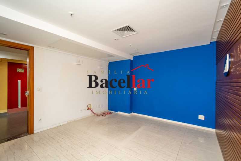 Sala-Conjunto, 300 m² - Foto 1