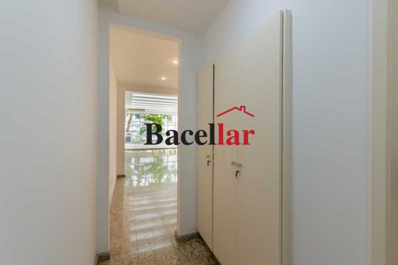 Apartamento, 3 quartos, 161 m² - Foto 2