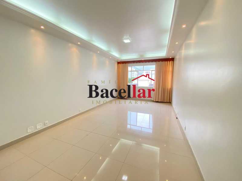 Apartamento, 3 quartos, 127 m² - Foto 2