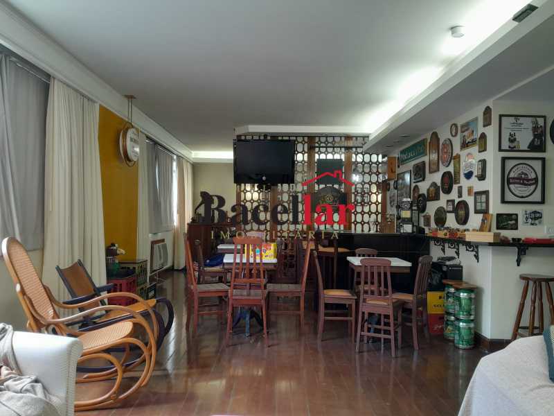 Apartamento, 4 quartos, 242 m² - Foto 3
