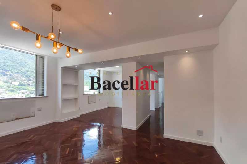 Apartamento, 3 quartos, 80 m² - Foto 2