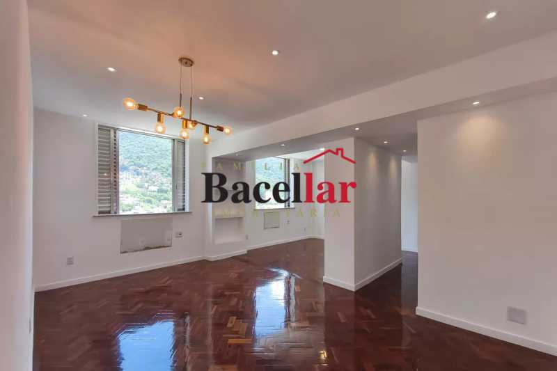 Apartamento, 3 quartos, 80 m² - Foto 1