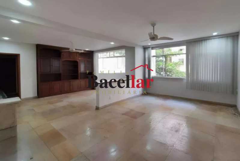 Apartamento, 4 quartos, 210 m² - Foto 1
