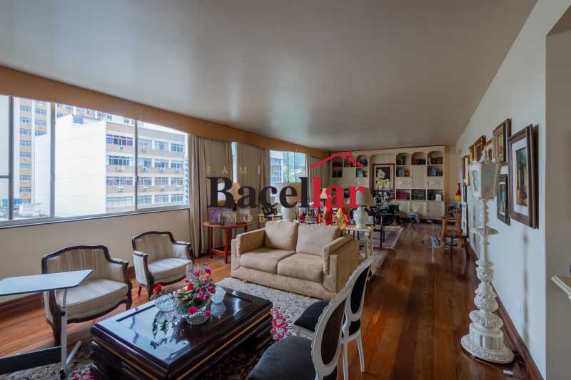 Apartamento, 3 quartos, 230 m² - Foto 2