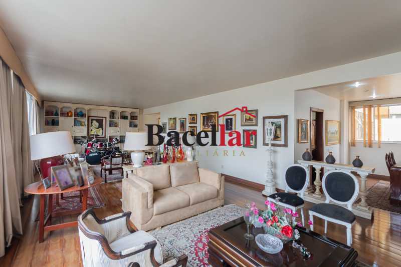 Apartamento, 3 quartos, 230 m² - Foto 3