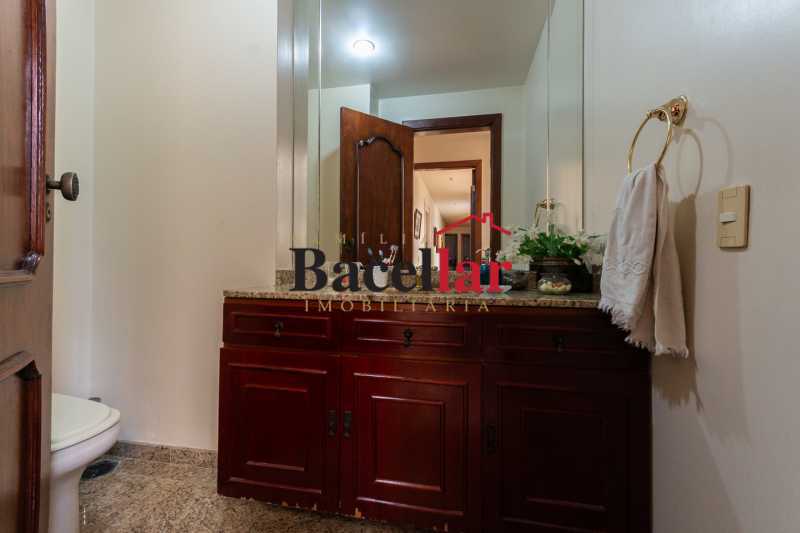 Apartamento, 3 quartos, 230 m² - Foto 12